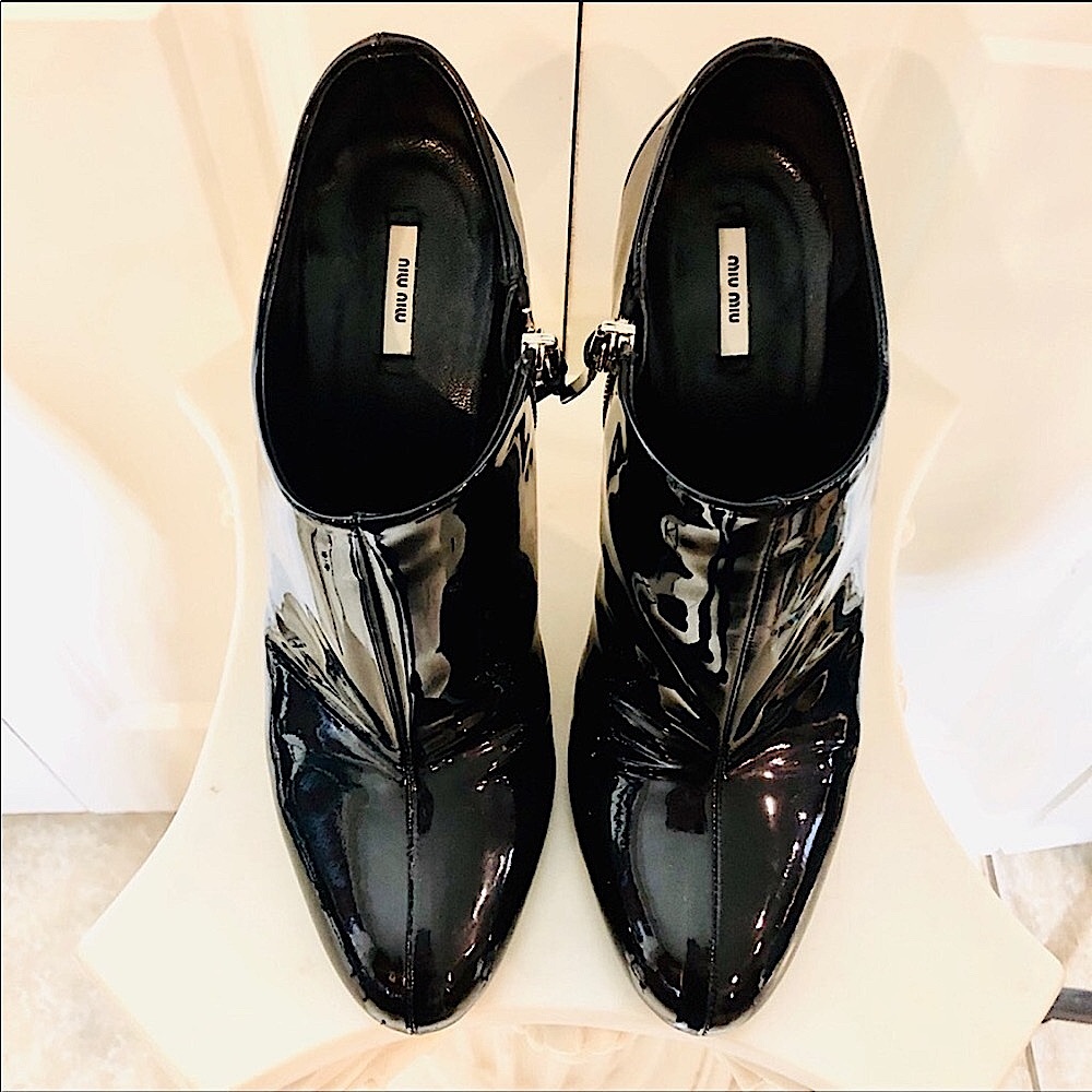MIU MIU Black Zip-Up Patent Leather Booties - Picture 2 of 9